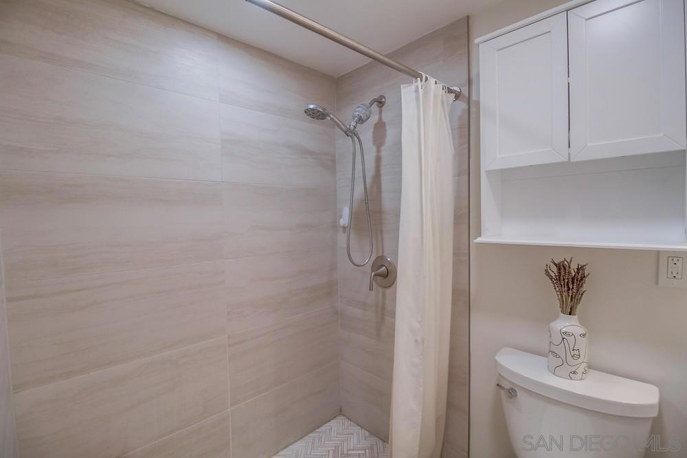 2722 Ariane Dr 40 Property Photo 24