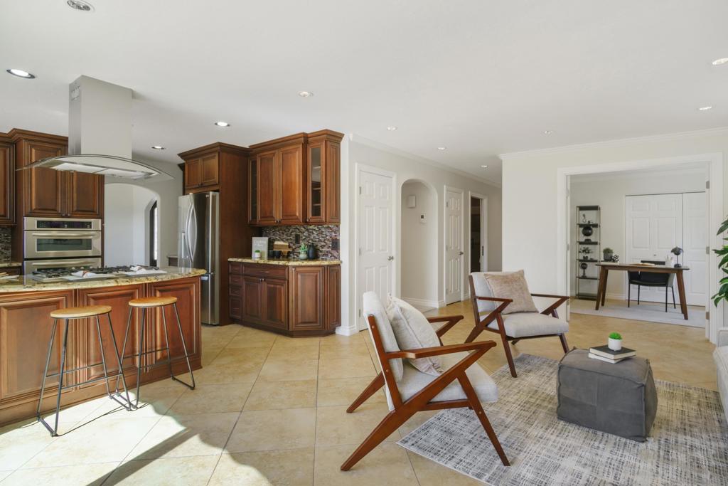 9932 Ironwood Place Property Photo 17
