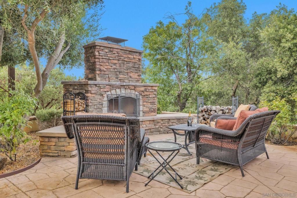 3839 Deer Lake Park Rd Property Photo 16