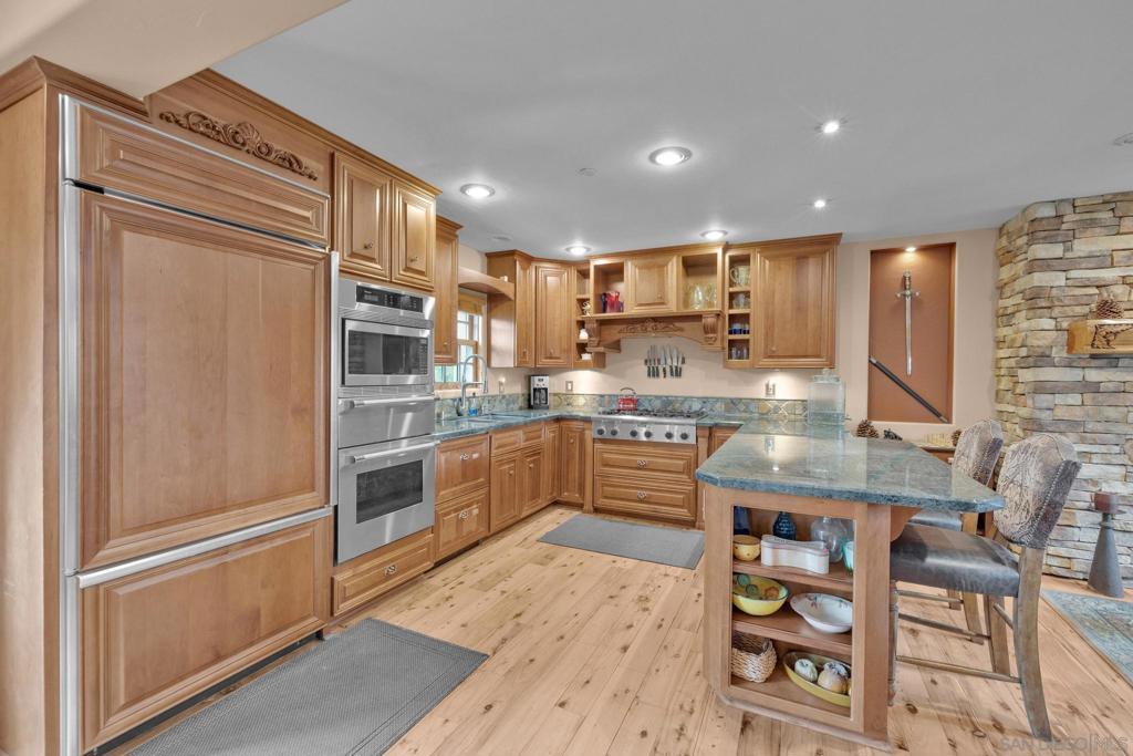 3839 Deer Lake Park Rd Property Photo 25