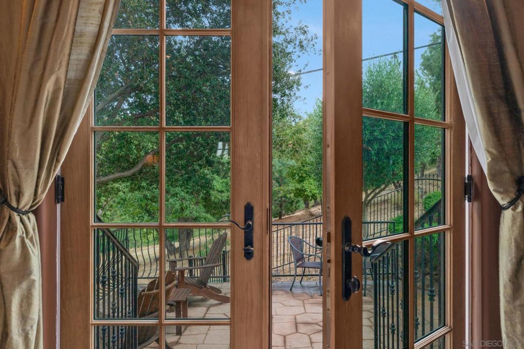 3839 Deer Lake Park Rd Property Photo 37