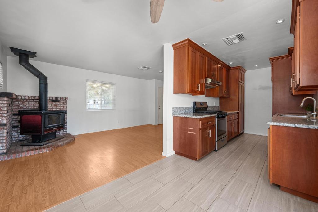 8080 Poplin Dr Property Photo 6