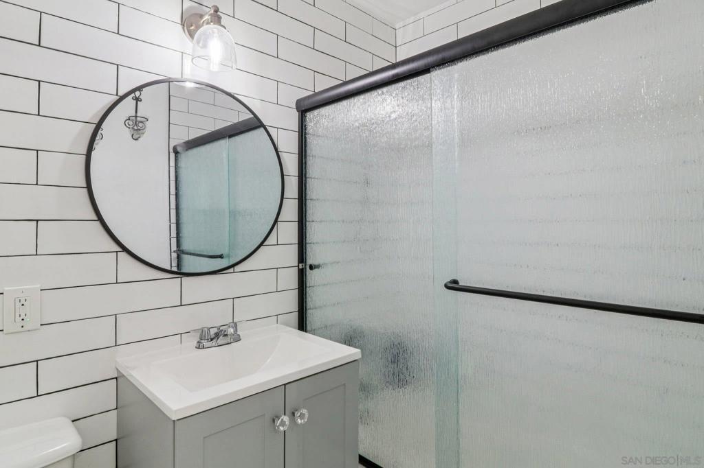 8764 Orville Street Property Photo 11