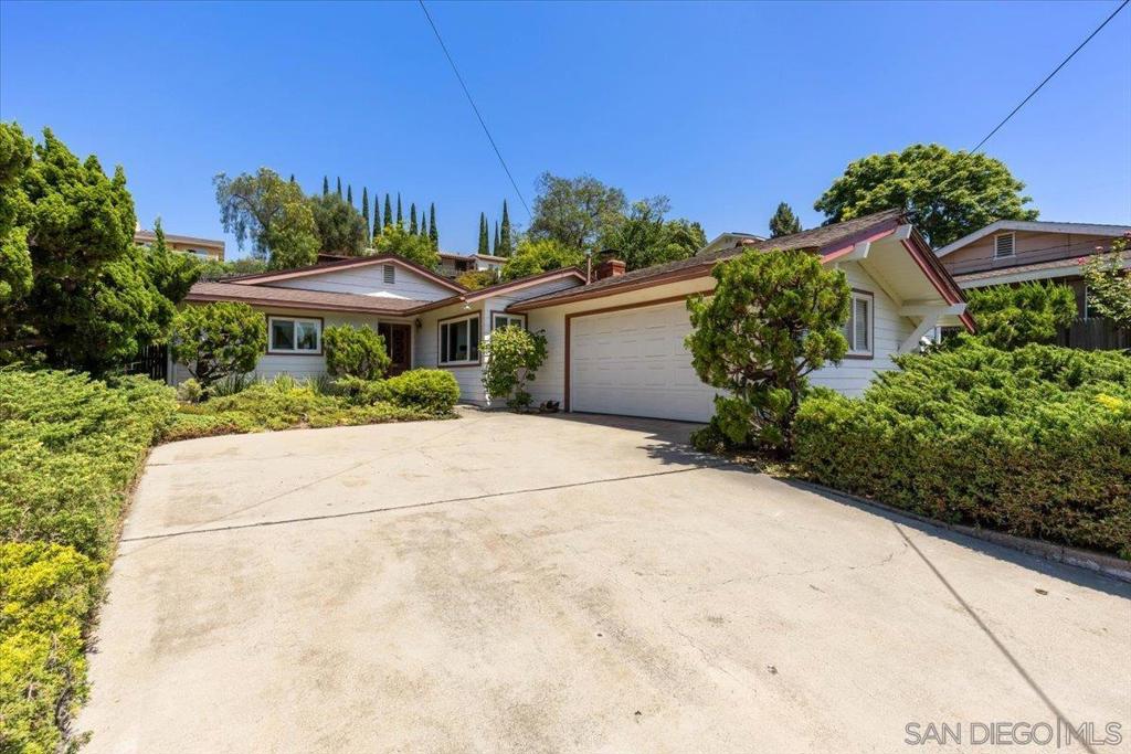 4621 Miramonte Property Photo 1