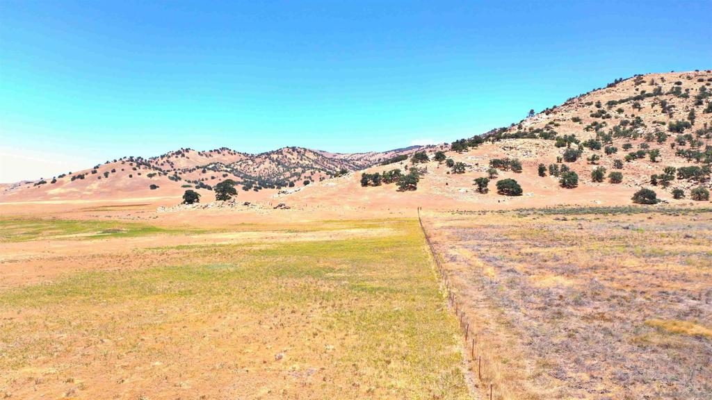N of Challenger and Hwy 58 Property Photo 1