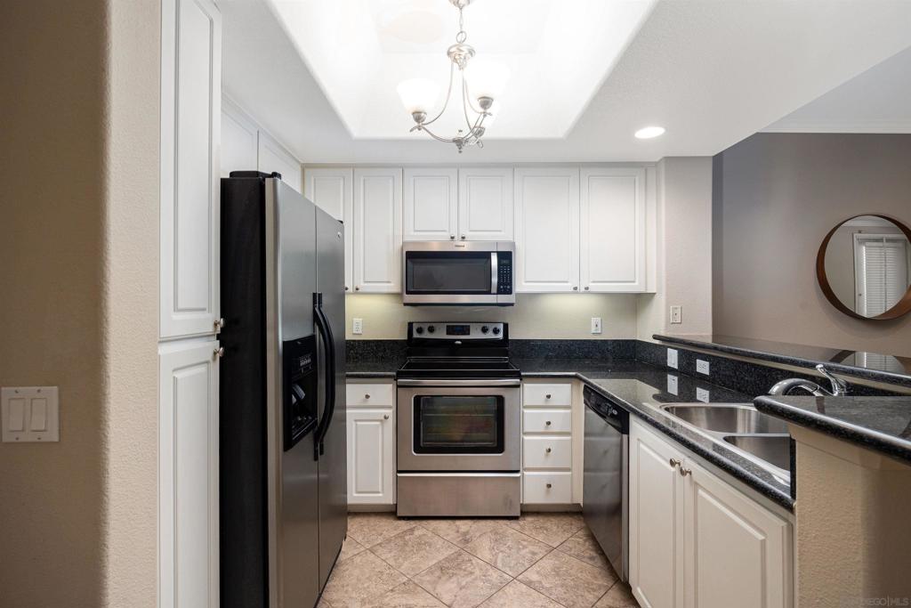 9253 Regents Rd A107 Property Photo 3