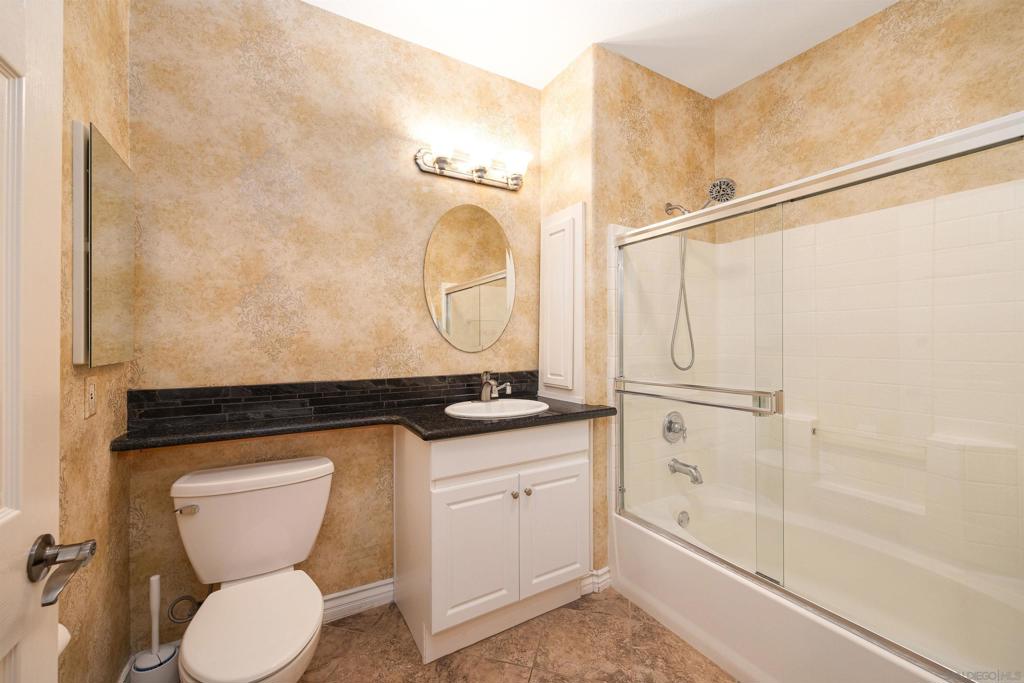 9253 Regents Rd A107 Property Photo 10