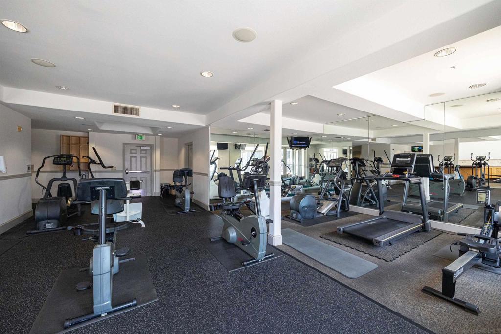 9253 Regents Rd A107 Property Photo 22