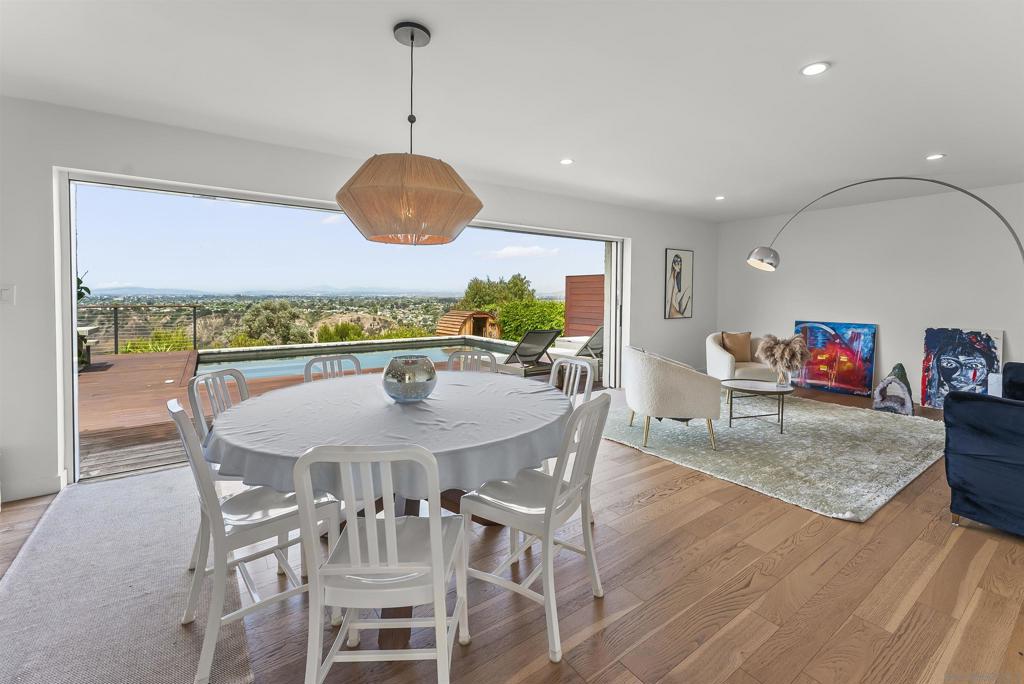 5745 Soledad Mountain Road Property Photo 4