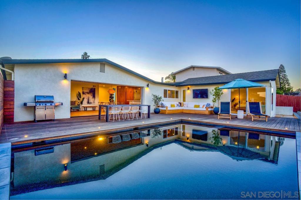 5745 Soledad Mountain Road Property Photo 7