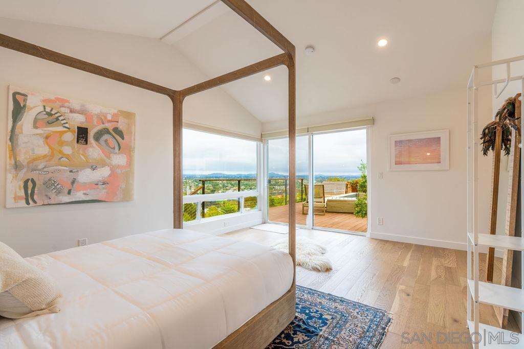 5745 Soledad Mountain Road Property Photo 12