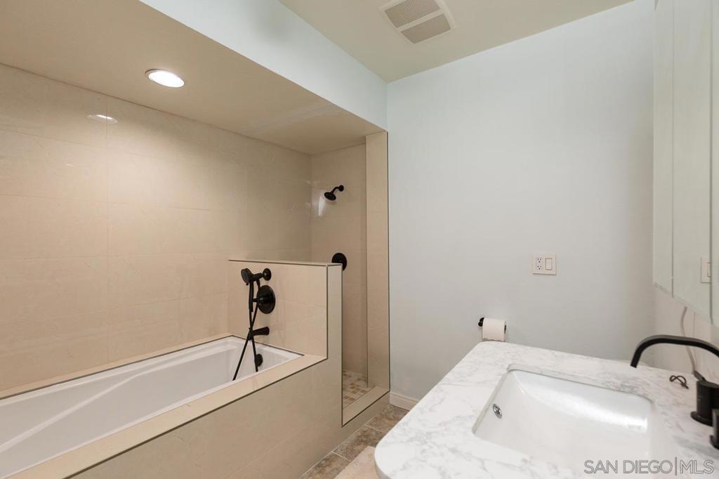 17924 Cabela Dr Property Photo 16