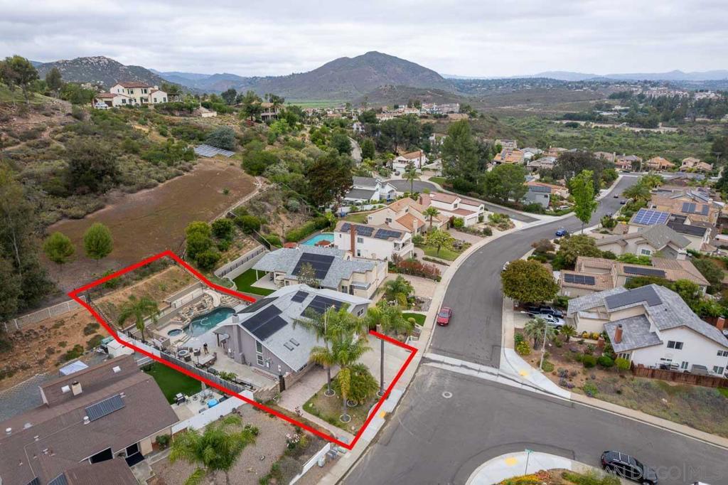 17924 Cabela Dr Property Photo 21