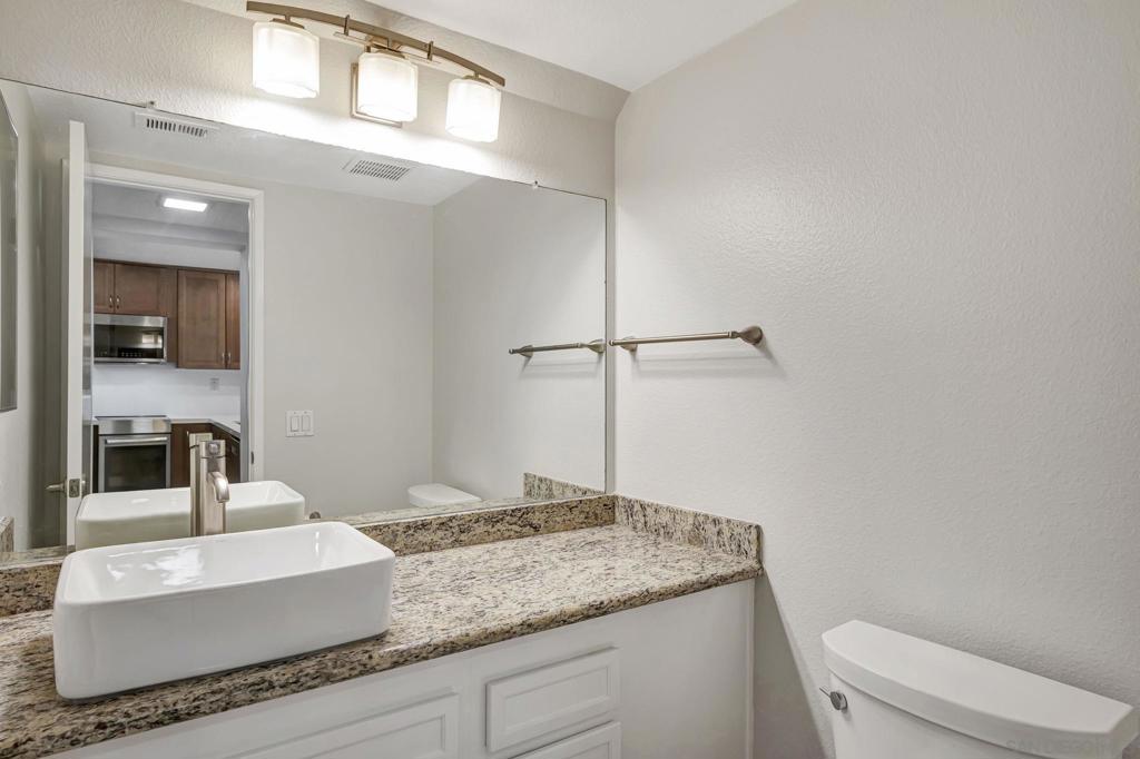 3047 Old Bridgeport Way Property Photo 13