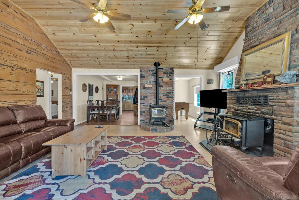 1267 Ridge Trl Property Photo 2