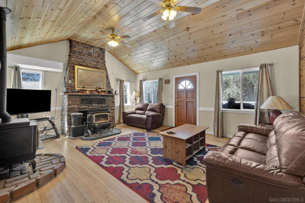 1267 Ridge Trl Property Photo 5