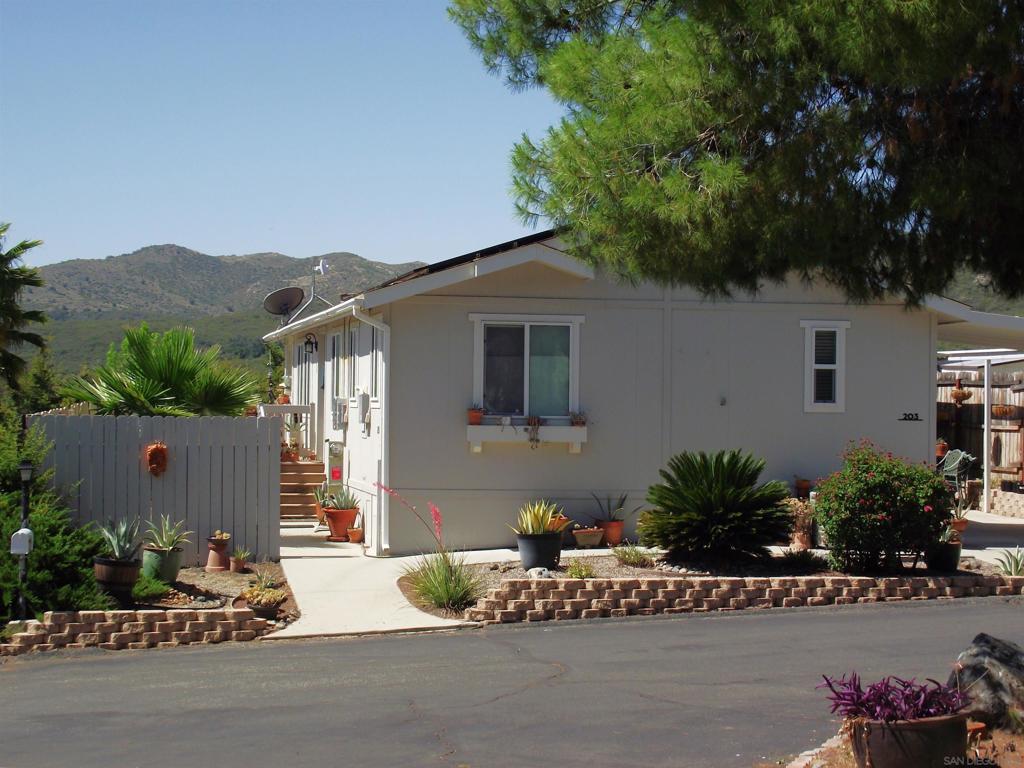 35109 Highway 79 Spc 203 Property Photo 1