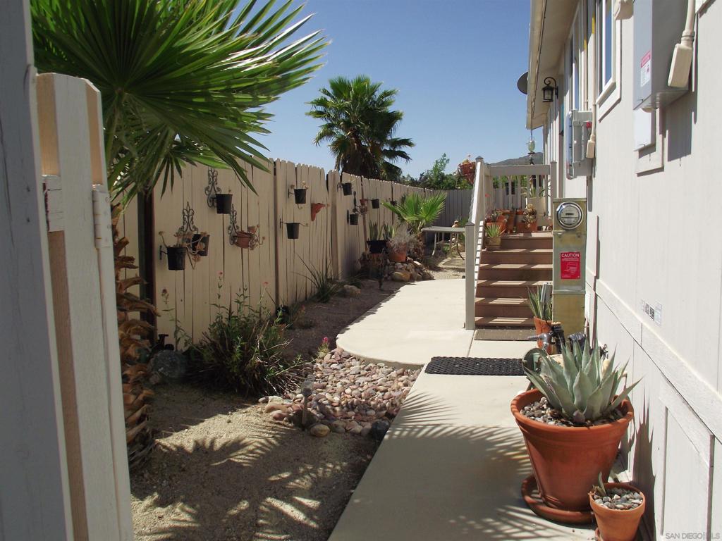 35109 Highway 79 Spc 203 Property Photo 4