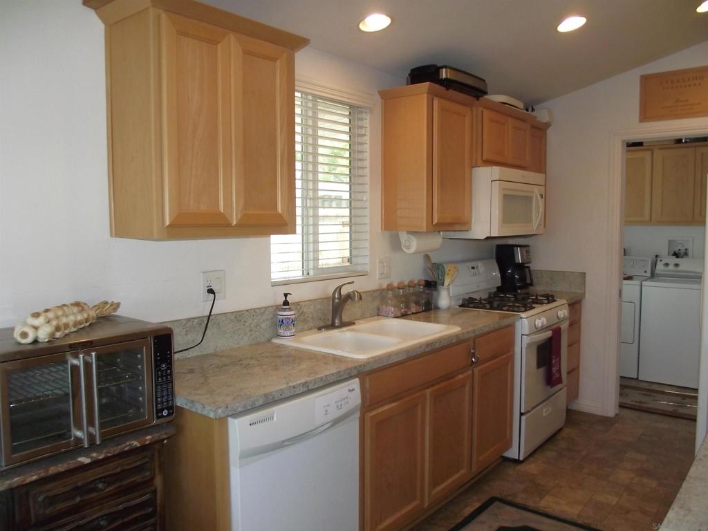 35109 Highway 79 Spc 203 Property Photo 21