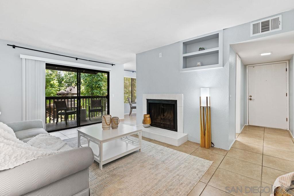 2157 Arnold Way 324 Property Photo 2