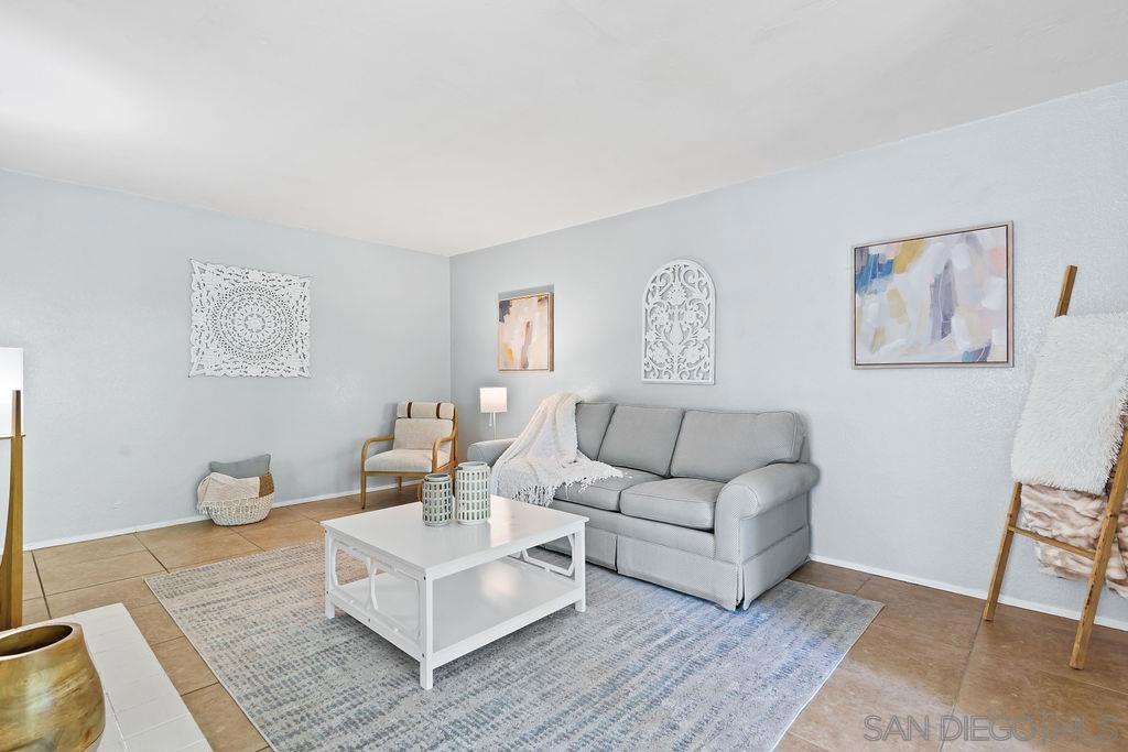 2157 Arnold Way 324 Property Photo 3