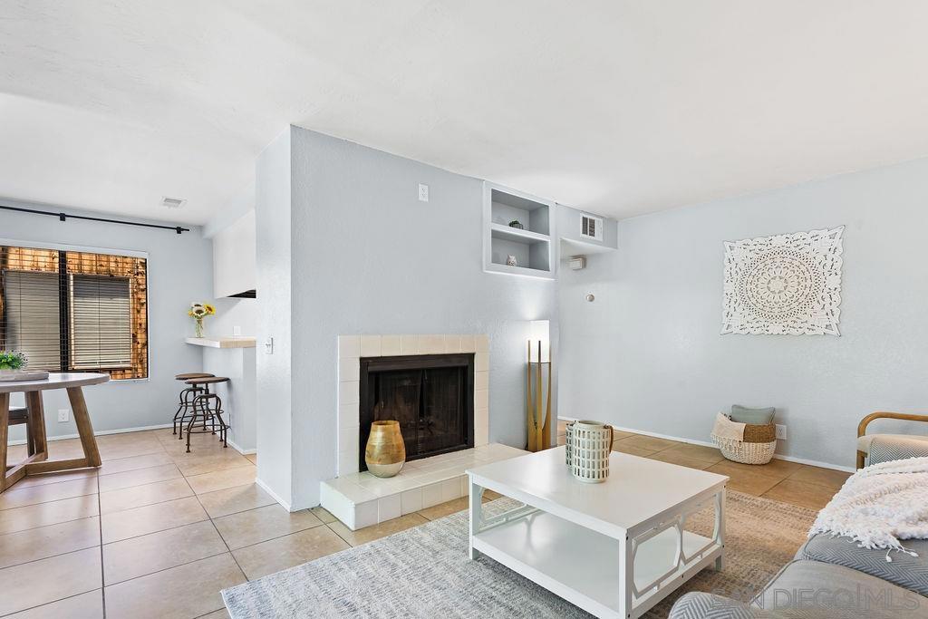 2157 Arnold Way 324 Property Photo 4