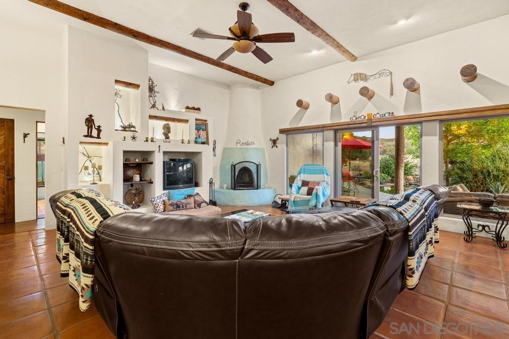 40760 Old Highway 80 Property Photo 18