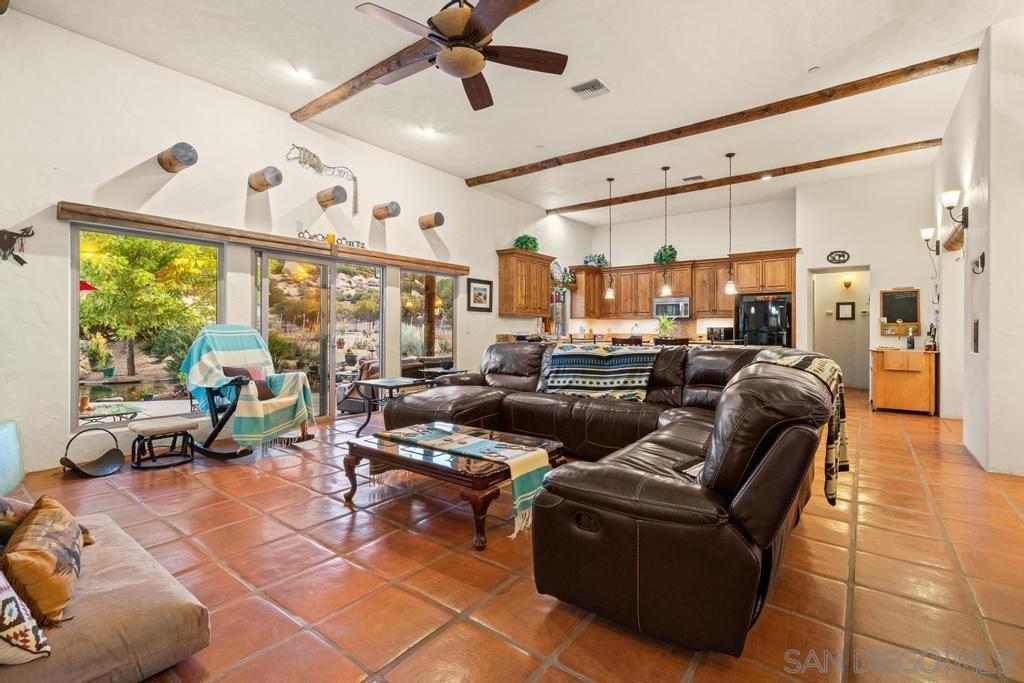 40760 Old Highway 80 Property Photo 21