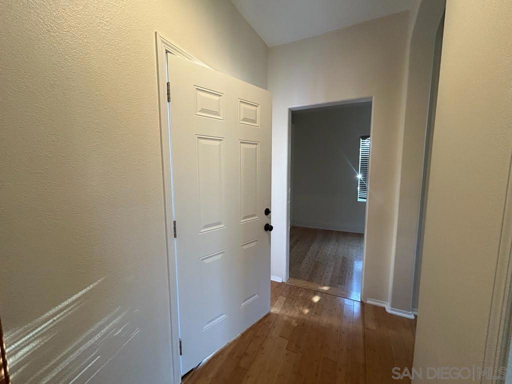 1863 Almagro Ln Property Photo 4