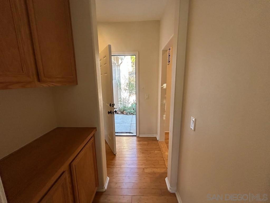 1863 Almagro Ln Property Photo 5