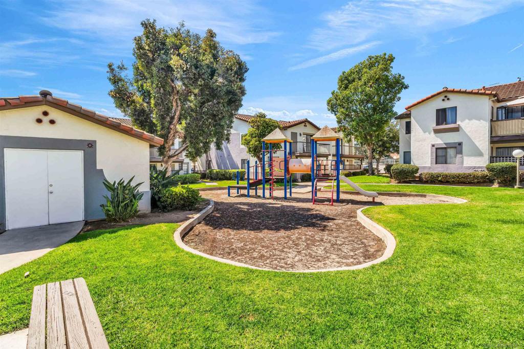 3566 Sunset Ln 71 Property Photo 21