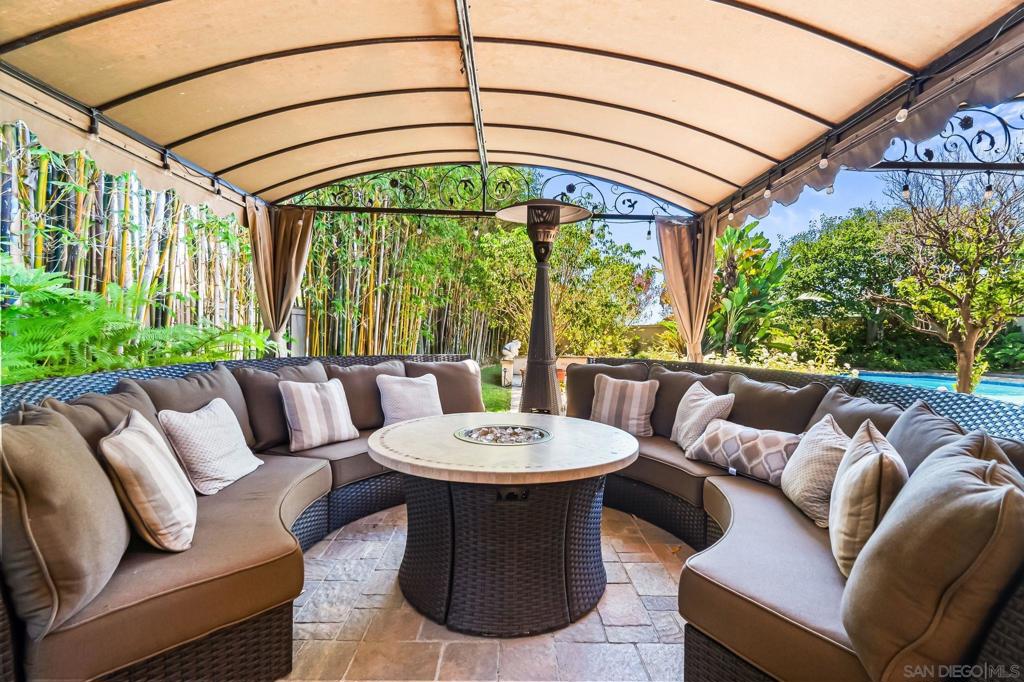 5979 Via Zurita Property Photo 15