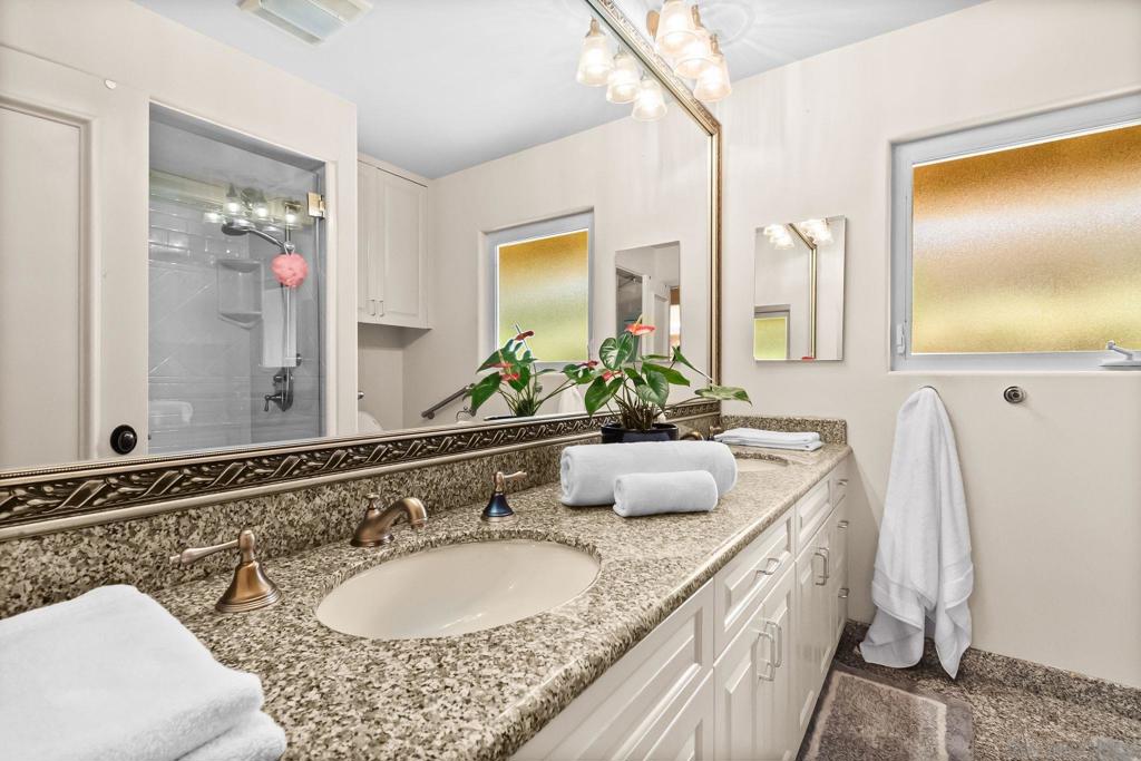 5979 Via Zurita Property Photo 27