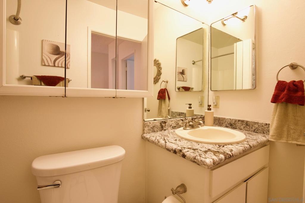 6592 Bell Bluff Avenue Property Photo 14