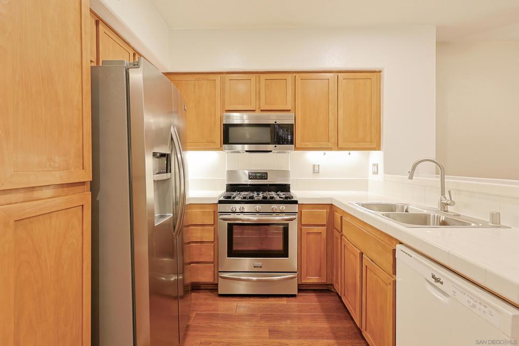 4300 Newton Ave 29 Property Photo 4