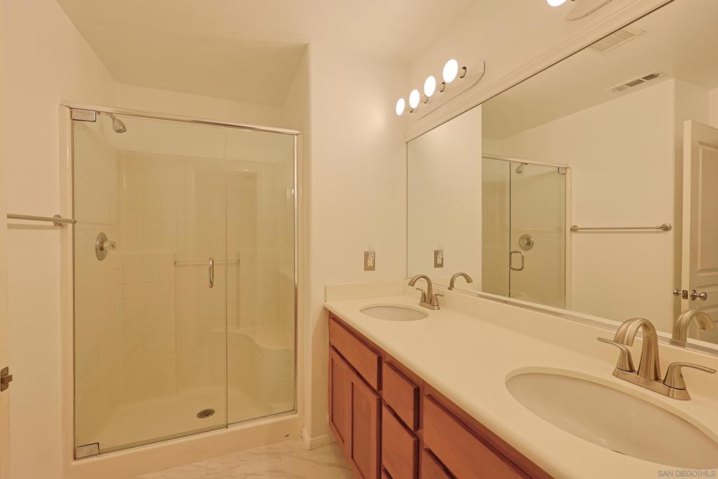 4300 Newton Ave 29 Property Photo 12