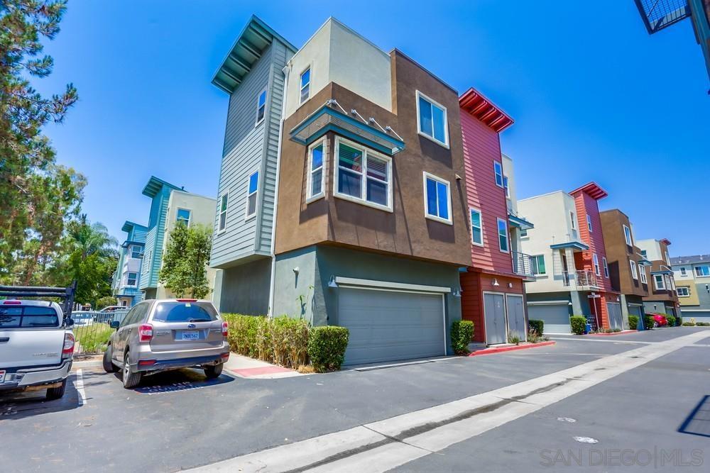 215 Antoni Gln 1112 Property Photo 1