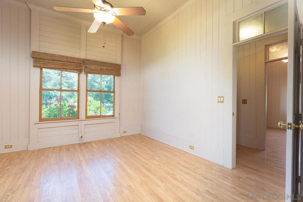 2605 Washington Street Property Photo 8
