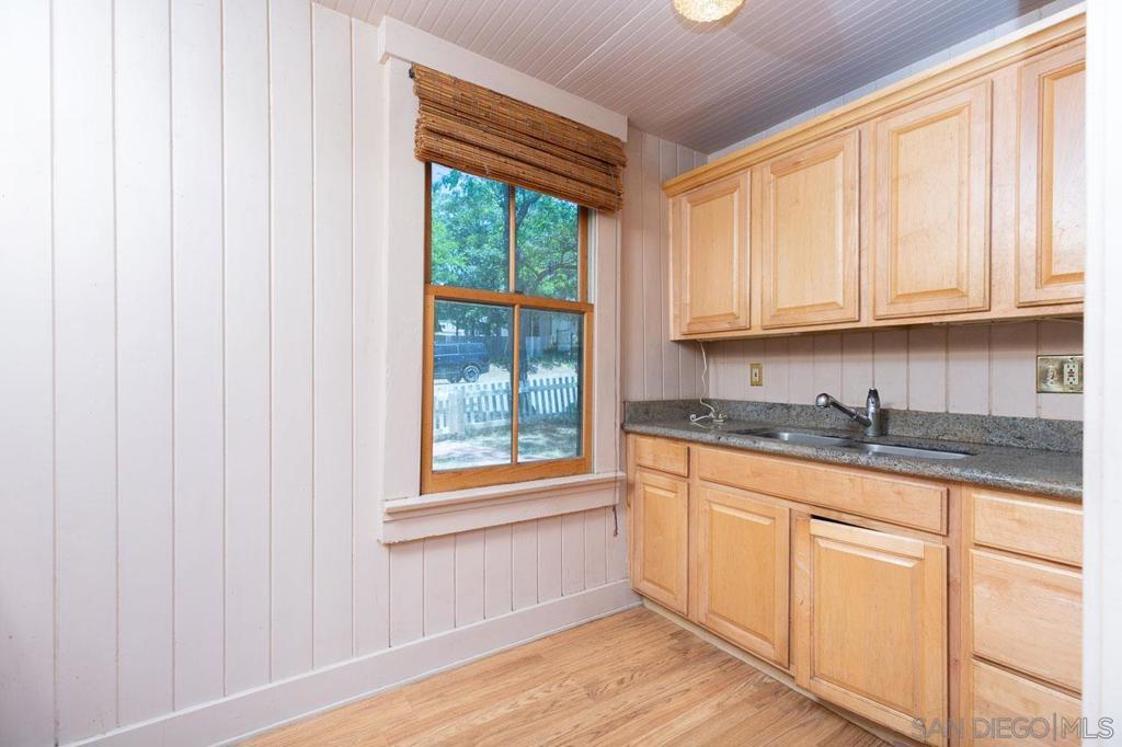 2605 Washington Street Property Photo 17