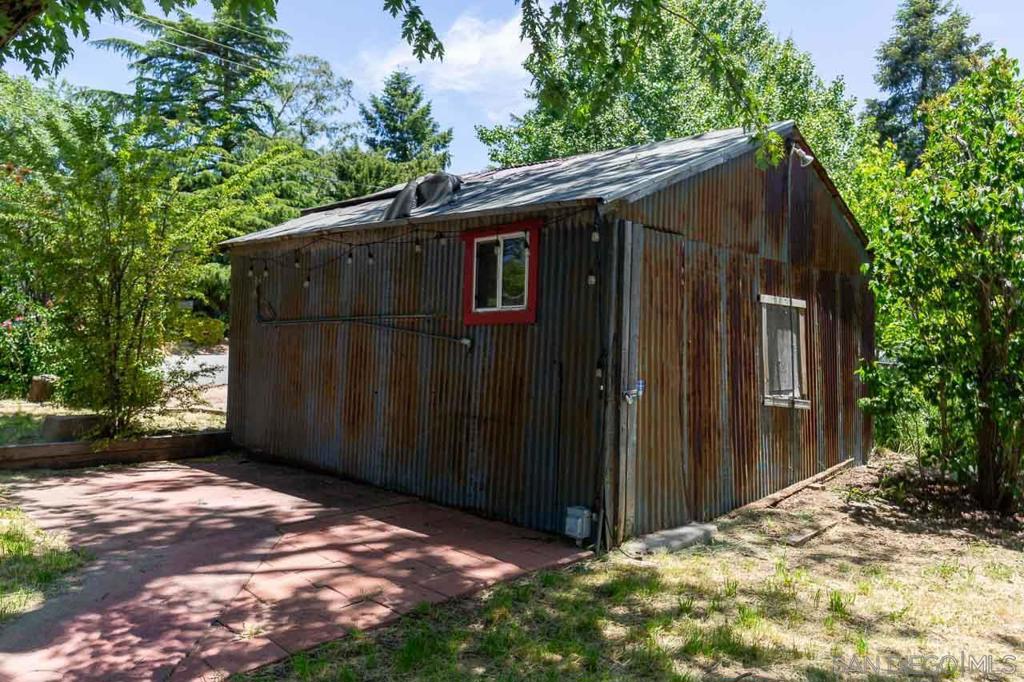 2605 Washington Street Property Photo 19