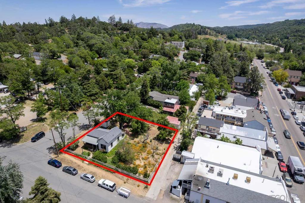 2605 Washington Street Property Photo 25