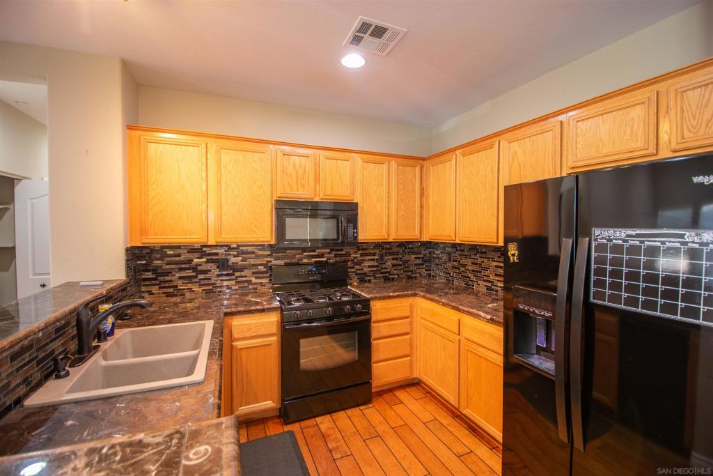 36295 Grazia Way Property Photo 32