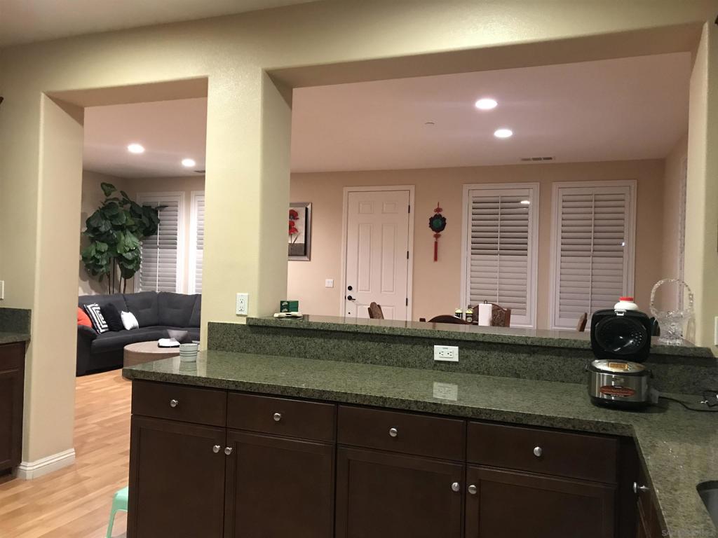 10637 Golden Willow Tr Property Photo 18