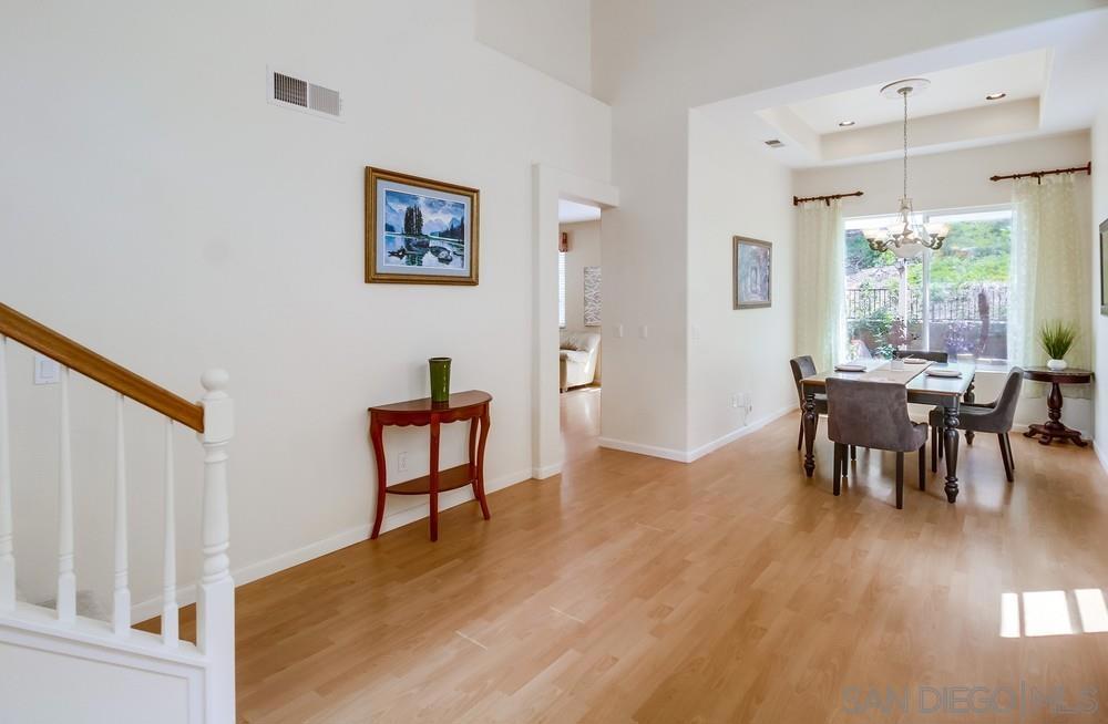 13837 Fontanelle Pl Property Photo 9