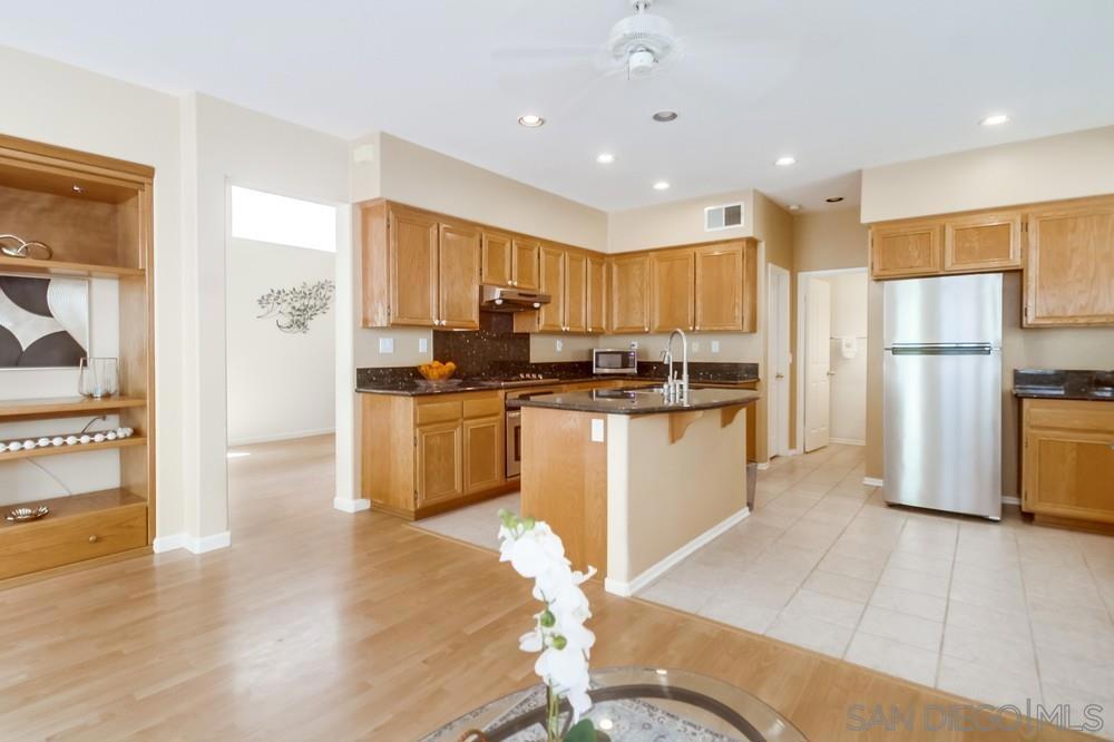 13837 Fontanelle Pl Property Photo 22