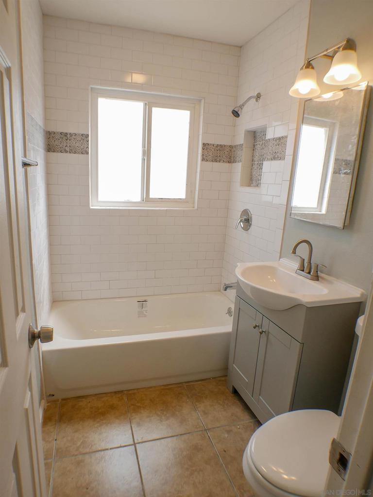 328 Milbrae Street Property Photo 10