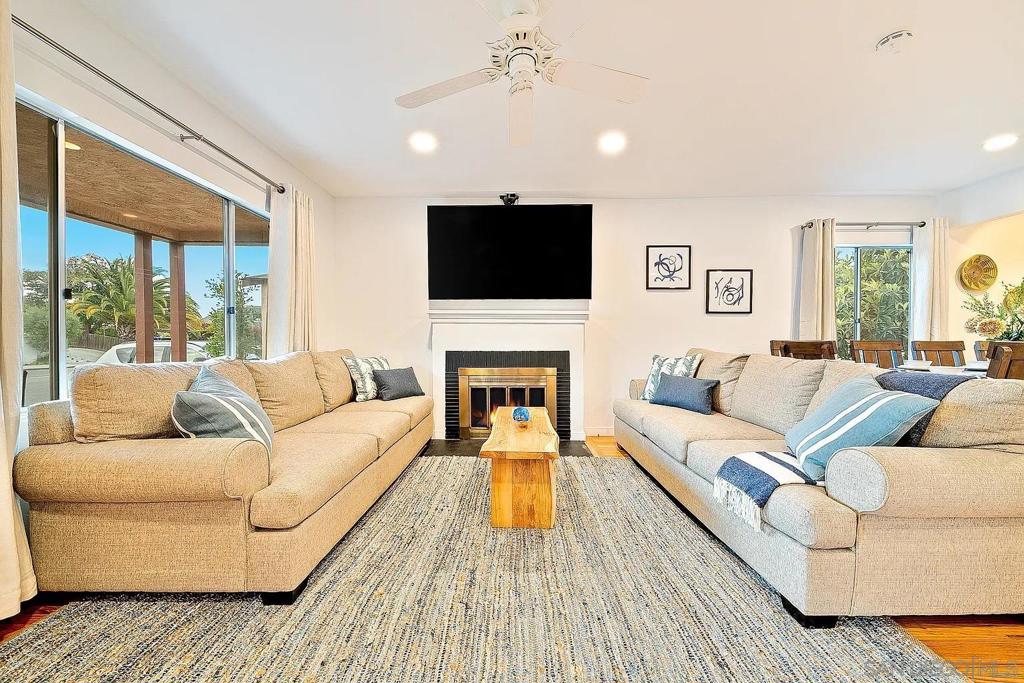 965 Rosecrans St Property Photo 2