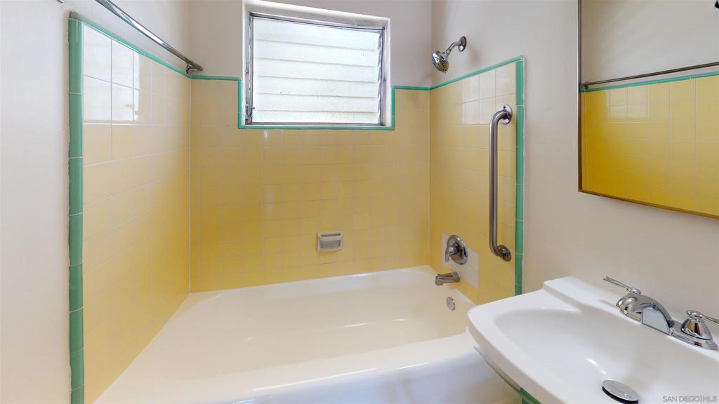 830 C Ave Property Photo 10