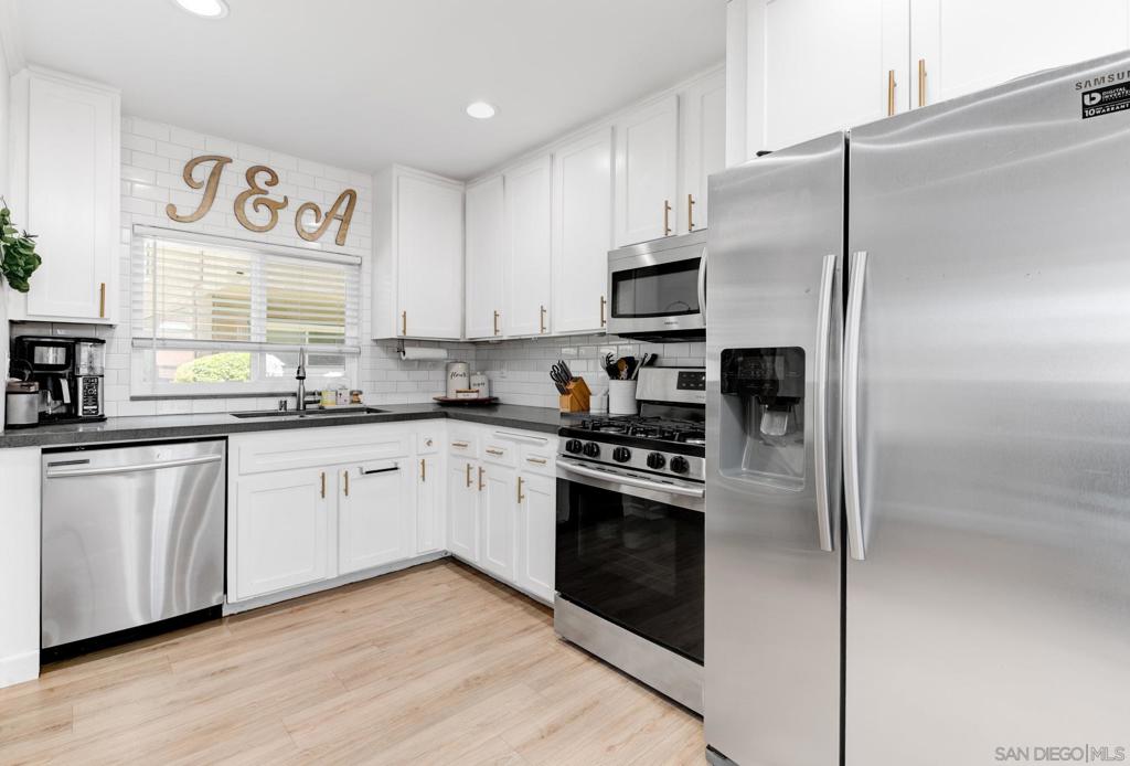 10791 Jeanne Terrace A Property Photo 3