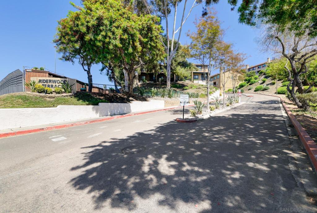 10791 Jeanne Terrace A Property Photo 24